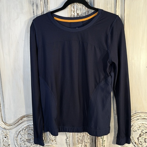 Curated Four Piece Workout Bundle - Picture 6 of 12